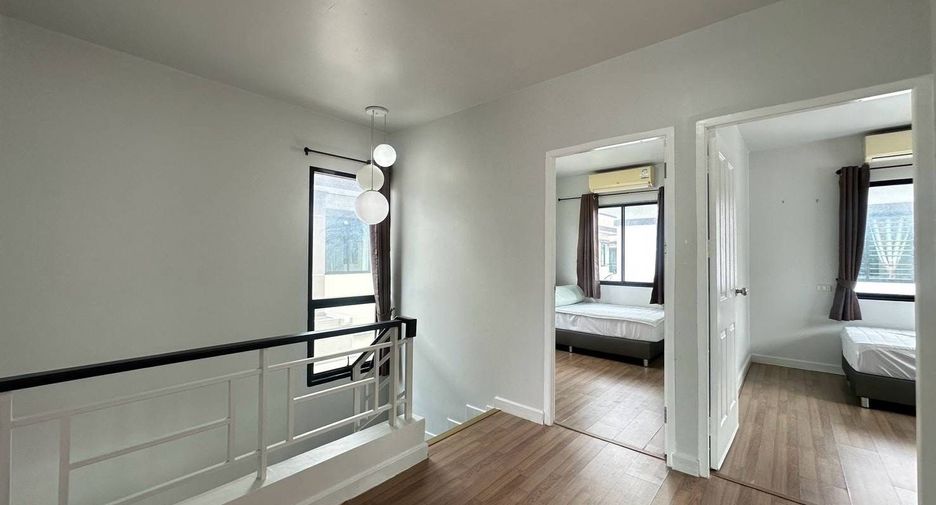 Haus zur Miete mit 3 Zimmer in Bang Lamung, Chonburi
