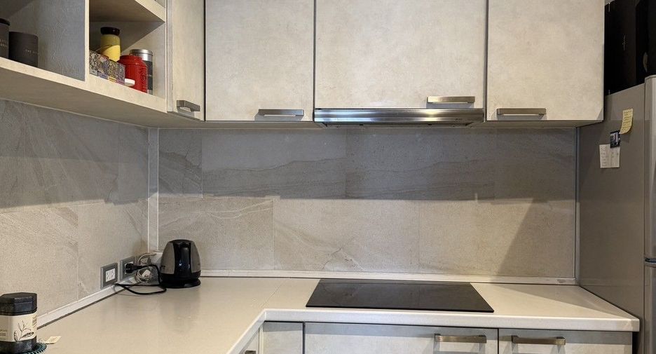 For sale 2 bedrooms condo in Yan Nawa, Bangkok