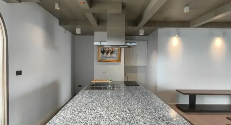 À vendre 2 chambres condo à Bang Na, Bangkok