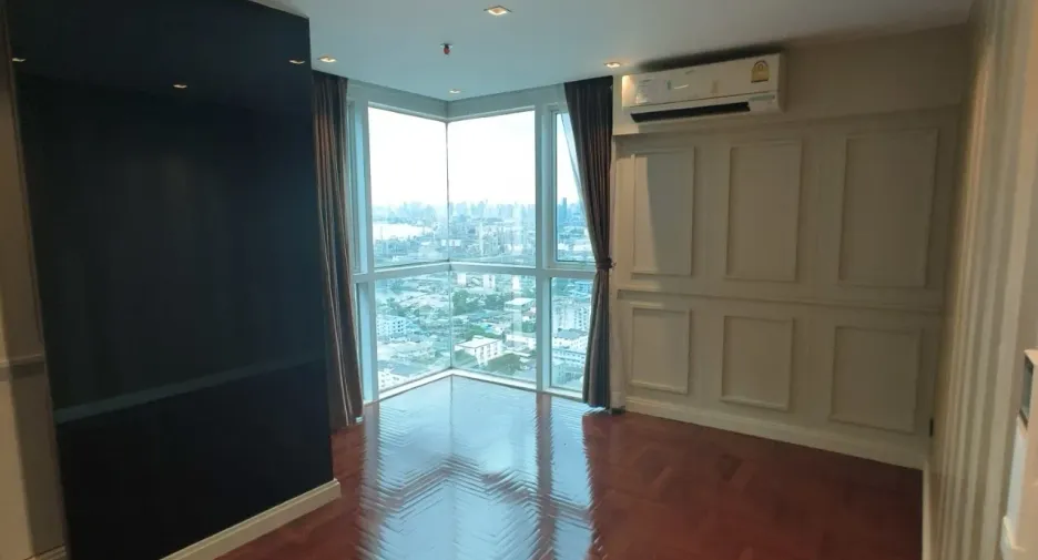 À vendre 2 chambres condo à Bang Na, Bangkok