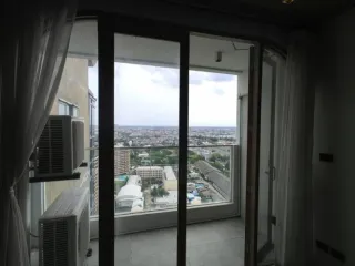 À vendre 2 chambres condo à Bang Na, Bangkok