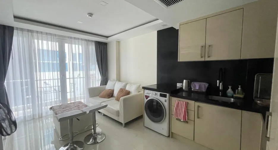 For sale 1 bed condo in Bang Lamung, Chonburi