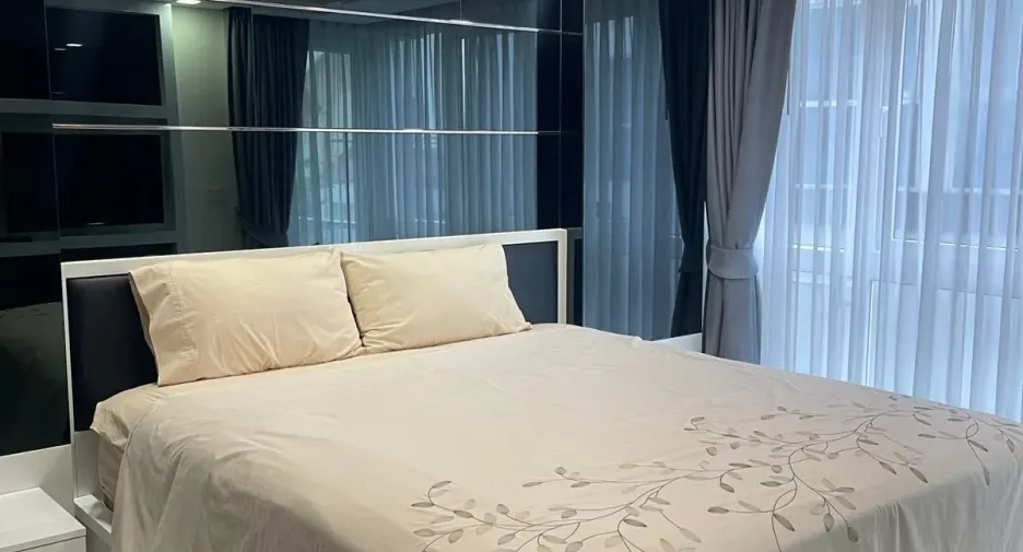 For sale 1 bed condo in Bang Lamung, Chonburi