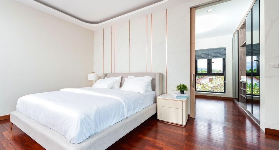 À vendre et à louer 4 chambres villa à Mueang Phuket, Phuket