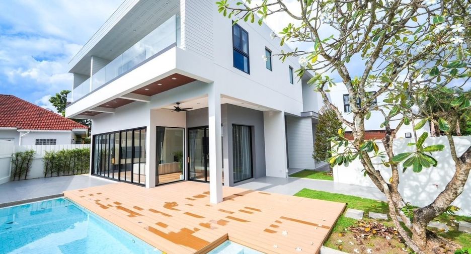 À vendre et à louer 4 chambres villa à Mueang Phuket, Phuket