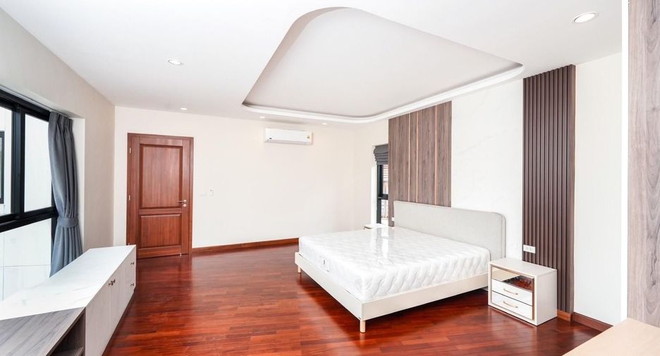 À vendre et à louer 4 chambres villa à Mueang Phuket, Phuket