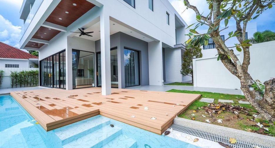 À vendre et à louer 4 chambres villa à Mueang Phuket, Phuket