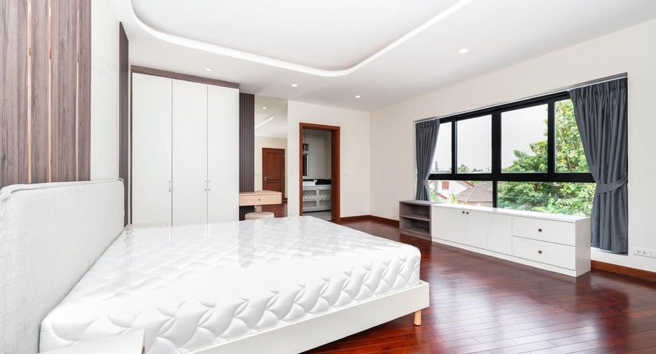 À vendre et à louer 4 chambres villa à Mueang Phuket, Phuket