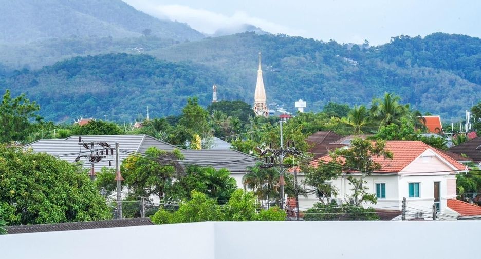 À vendre et à louer 4 chambres villa à Mueang Phuket, Phuket