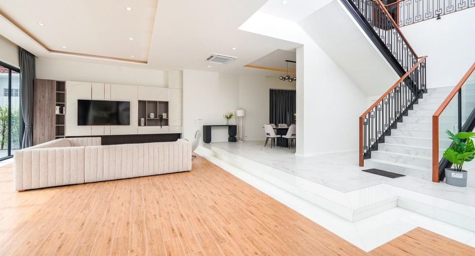 À vendre et à louer 4 chambres villa à Mueang Phuket, Phuket