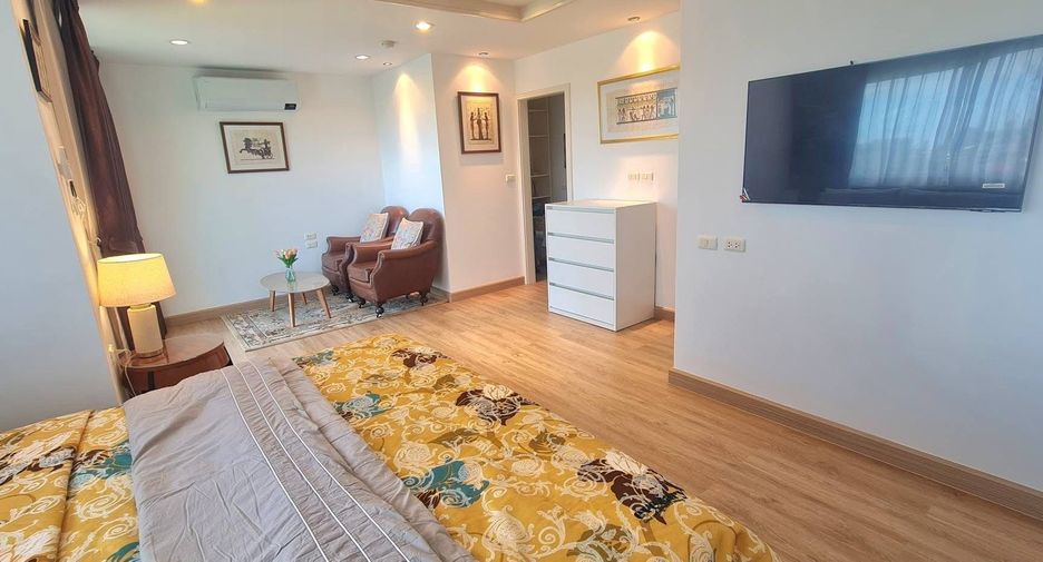 For rent 2 bedrooms condo in Jomtien, Pattaya