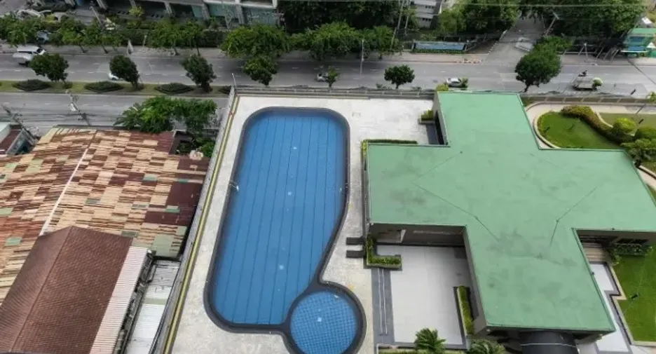 À vendre 2 chambres condo à Bang Na, Bangkok