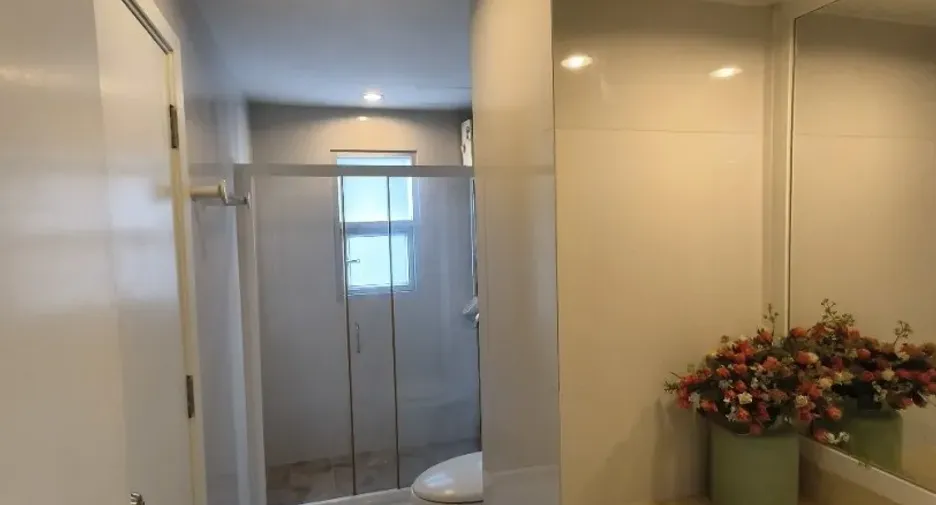 À vendre 2 chambres condo à Bang Na, Bangkok