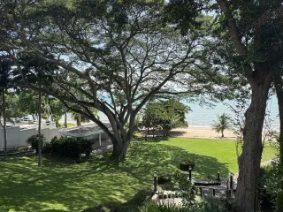 Продажа 2 спальни кондо в Na Jomtien, Паттайя