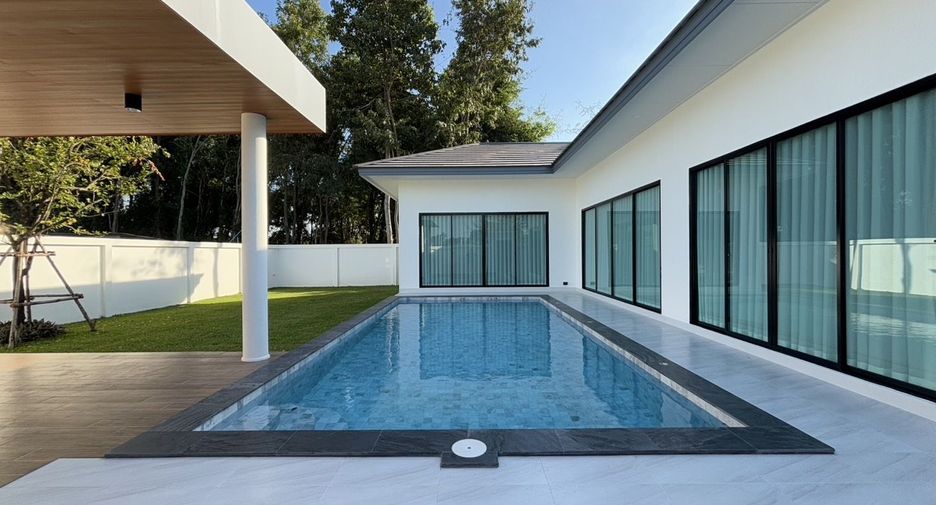 For sale and for rent 3 bedrooms villa in Bang Lamung, Chonburi