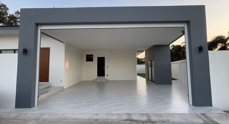 For sale and for rent 3 bedrooms villa in Bang Lamung, Chonburi