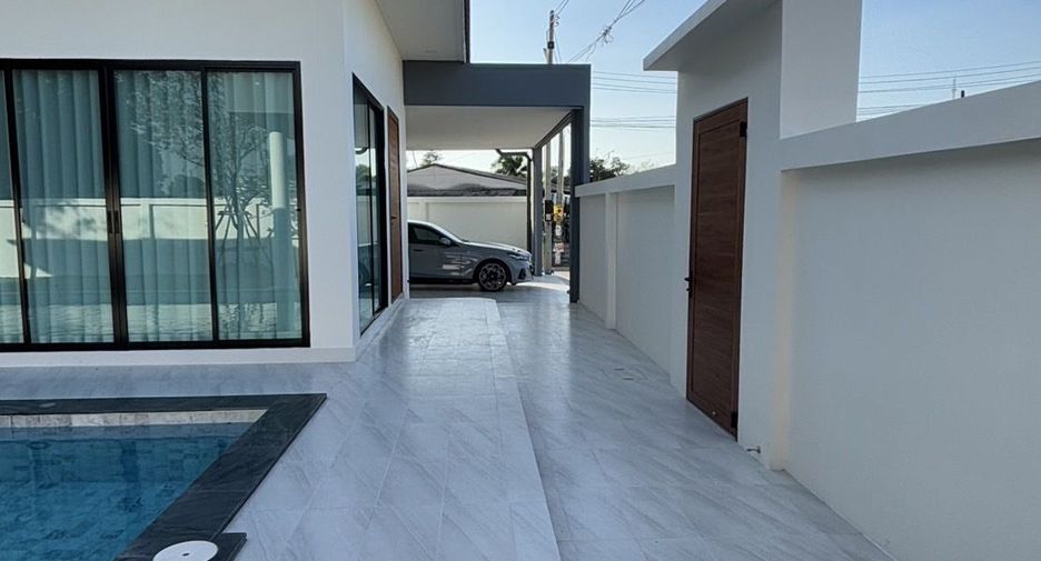 For sale and for rent 3 bedrooms villa in Bang Lamung, Chonburi