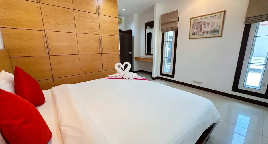 For rent 3 bedrooms villa in Bang Lamung, Chonburi