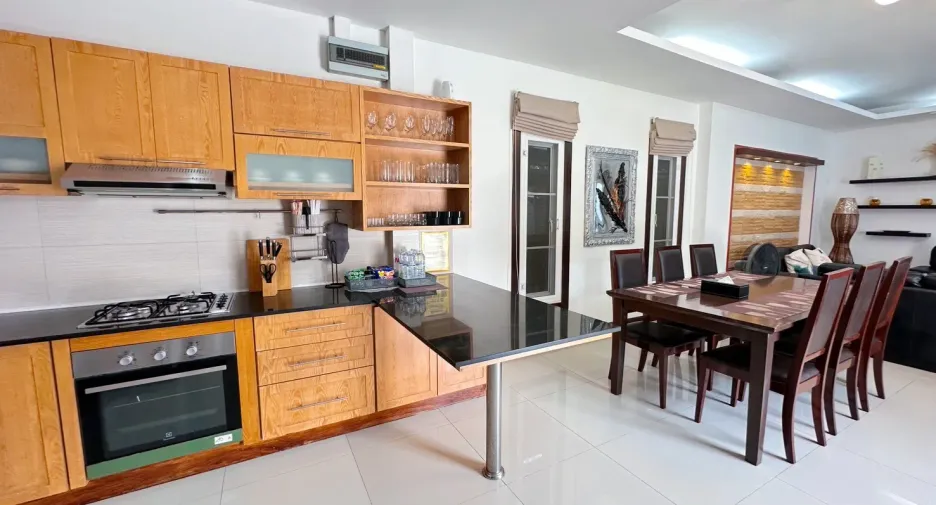 For rent 3 bedrooms villa in Bang Lamung, Chonburi
