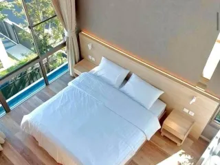 Casa en alquiler de 3 habitaciones en Saphan Sung, Bangkok