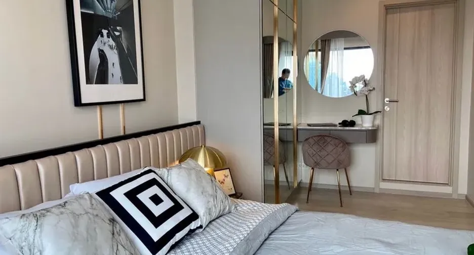Condo en alquiler de 2 habitaciones en Pathum Wan, Bangkok