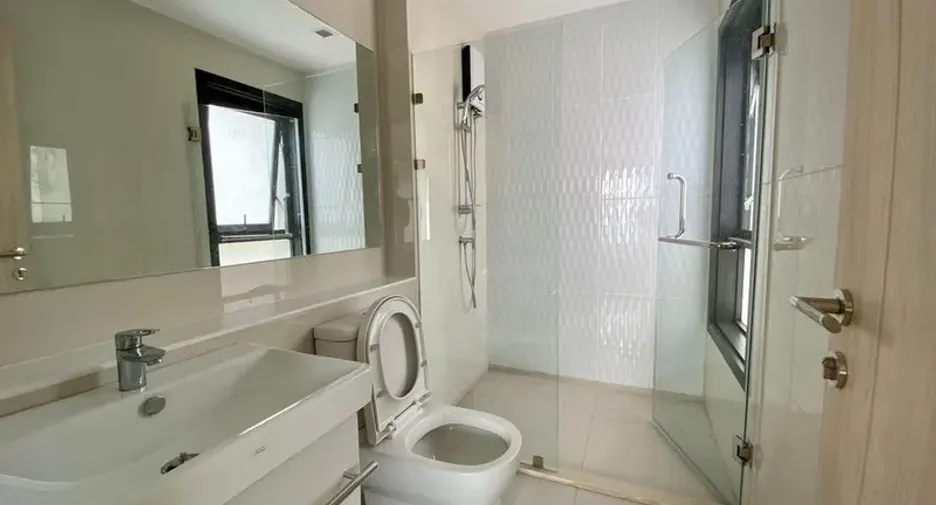 Condo en alquiler de 2 habitaciones en Pathum Wan, Bangkok