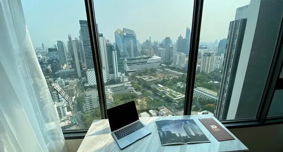 Condo en alquiler de 2 habitaciones en Pathum Wan, Bangkok