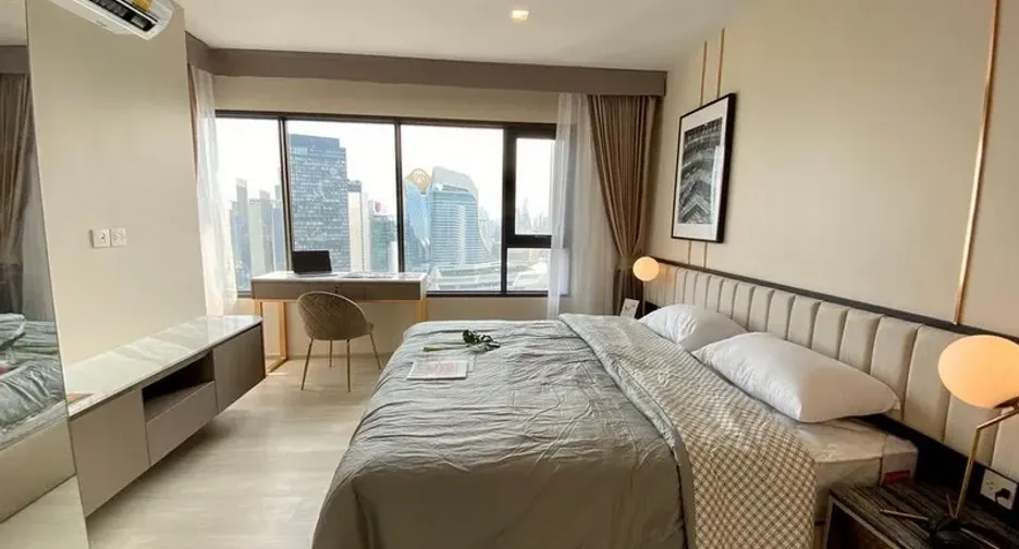 Condo en alquiler de 2 habitaciones en Pathum Wan, Bangkok