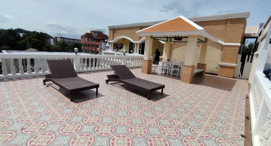 For sale 17 bedrooms hotel in Hua Hin, Prachuap Khiri Khan