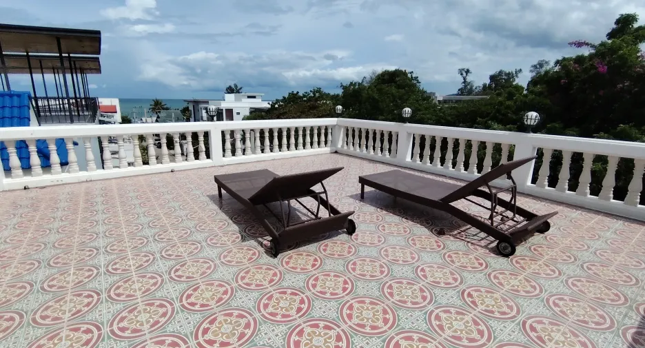 For sale 17 bedrooms hotel in Hua Hin, Prachuap Khiri Khan