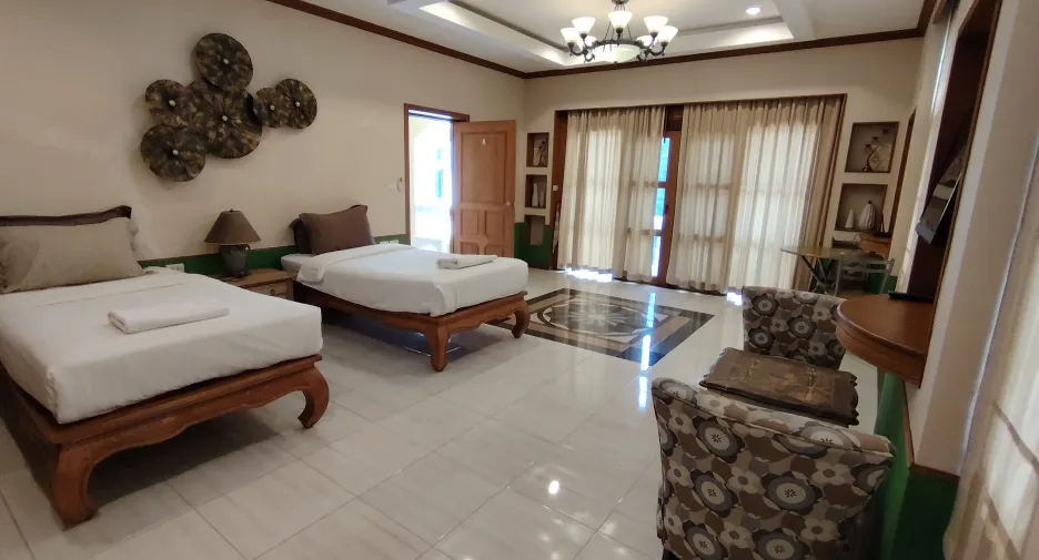 For sale 17 bedrooms hotel in Hua Hin, Prachuap Khiri Khan