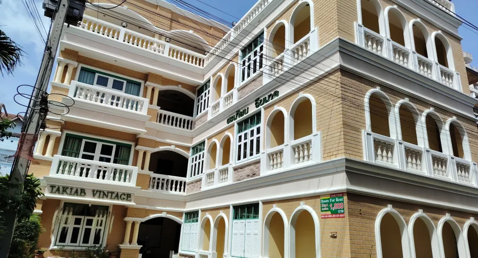 For sale 17 bedrooms hotel in Hua Hin, Prachuap Khiri Khan