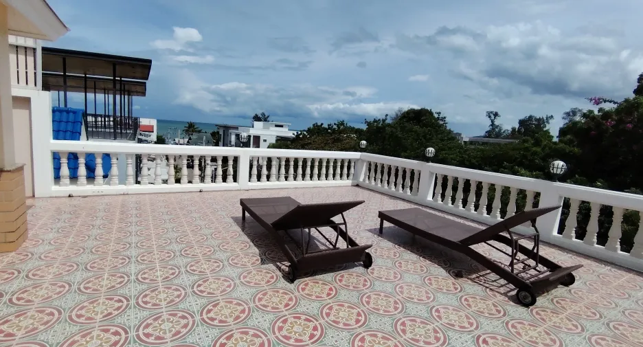 For sale 17 bedrooms hotel in Hua Hin, Prachuap Khiri Khan
