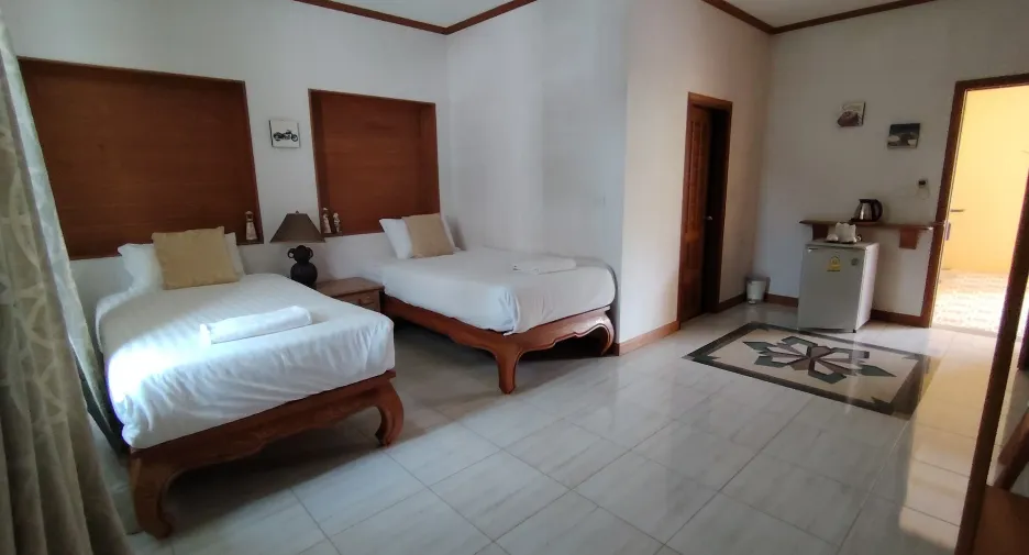 For sale 17 bedrooms hotel in Hua Hin, Prachuap Khiri Khan