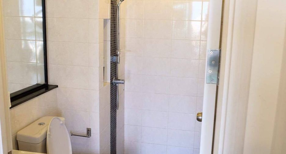 For rent and for sale 2 bedrooms condo in Bang Phlat, Bangkok
