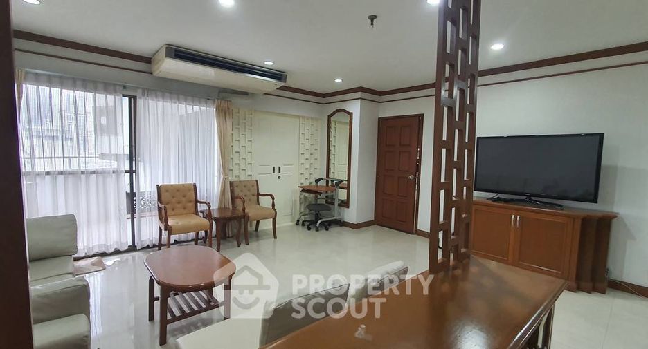 For rent 3 bedrooms condo in Watthana, Bangkok