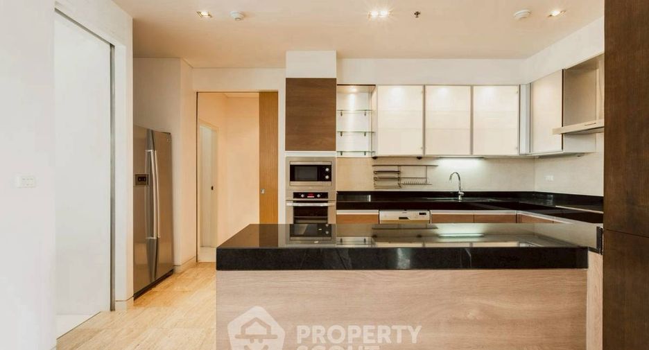 For rent 3 ベッドルーム condo in Watthana, Bangkok