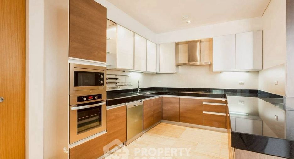 For rent 3 ベッドルーム condo in Watthana, Bangkok