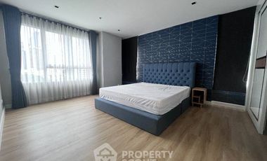 For sale 2 ベッドルーム condo in Khlong Toei, Bangkok
