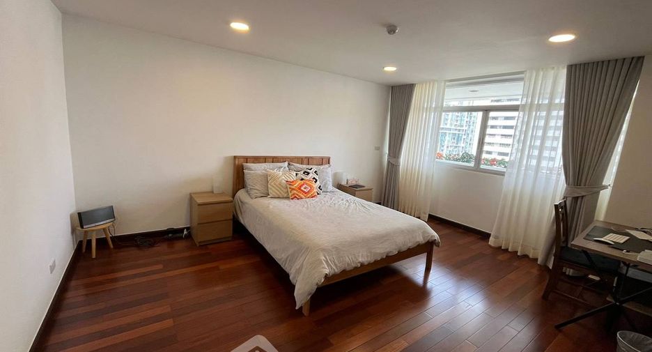 For rent and for sale 3 bedrooms condo in Watthana, Bangkok