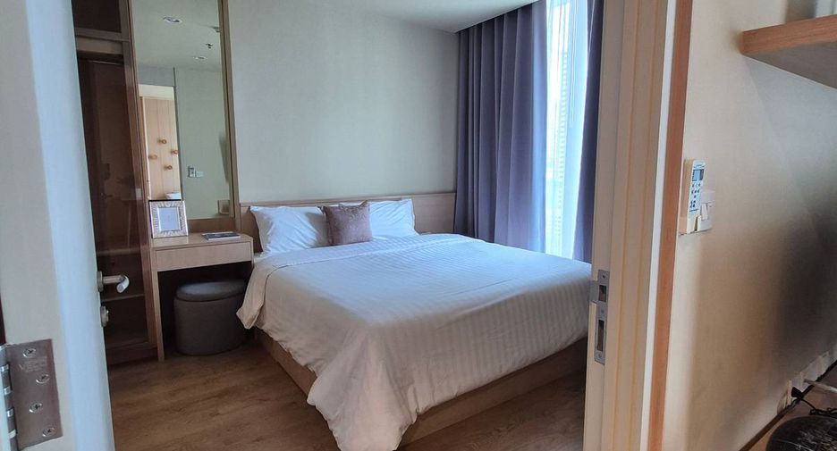 For sale 2 bedrooms condo in Watthana, Bangkok