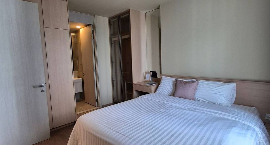 For sale 2 bedrooms condo in Watthana, Bangkok