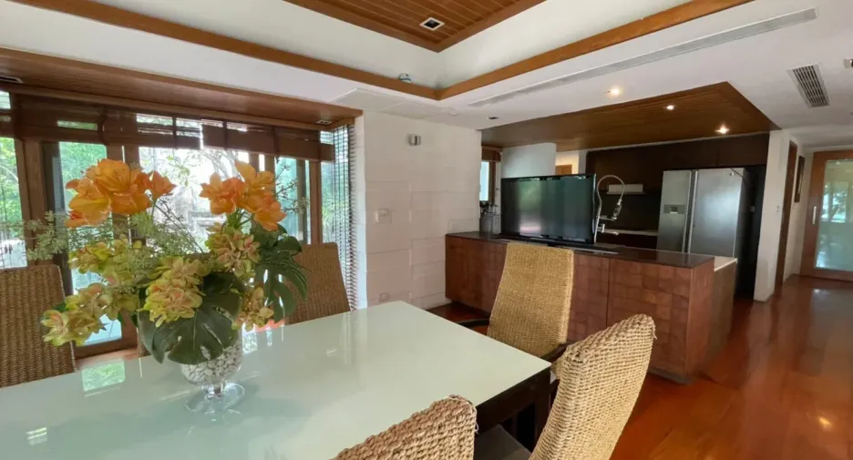 Villa en venta y en alquiler de 7 habitaciones en Bang Lamung, Chonburi