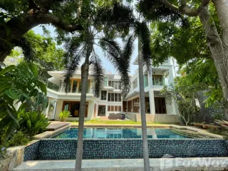 Villa en venta y en alquiler de 7 habitaciones en Bang Lamung, Chonburi