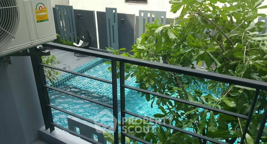 Wohnung zum Kauf mit 1 Zimmer in Khlong San, Bangkok