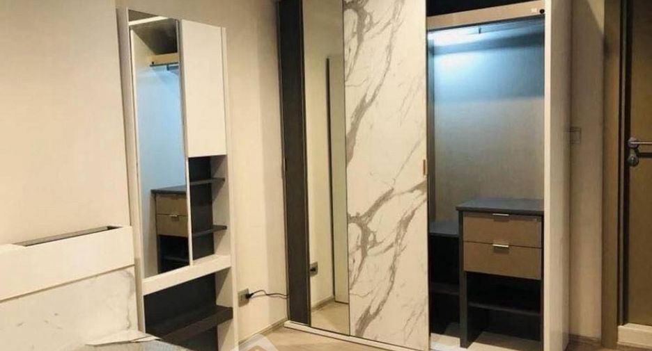 For rent and for sale 2 bedrooms condo in Huai Khwang, Bangkok