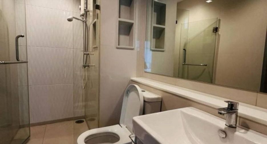 For rent and for sale 2 bedrooms condo in Huai Khwang, Bangkok