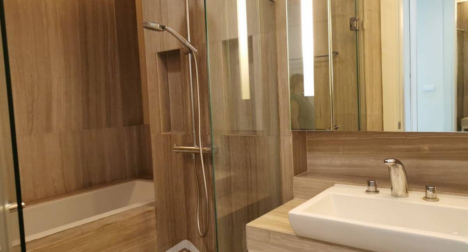 For sale 2 bedrooms apartment in Pathum Wan, Bangkok