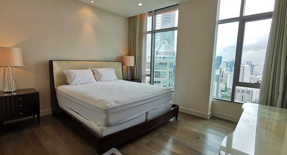 For sale 2 bedrooms apartment in Pathum Wan, Bangkok