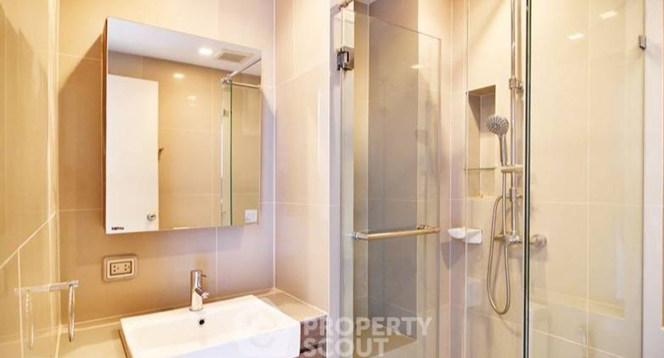 For sale 1 bed condo in Huai Khwang, Bangkok